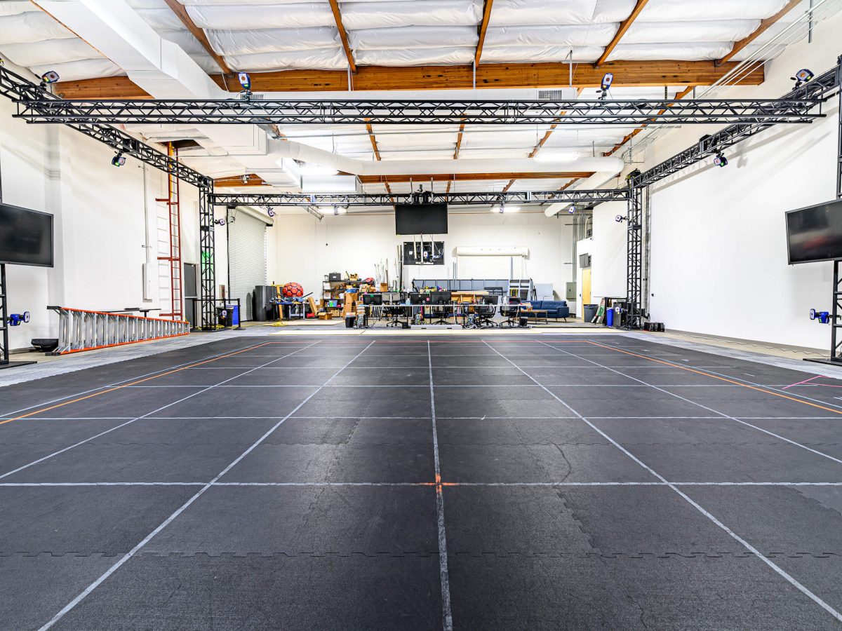06. Electronic Arts - Studio