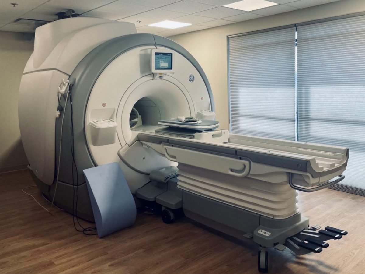 MRI machine 1024x793